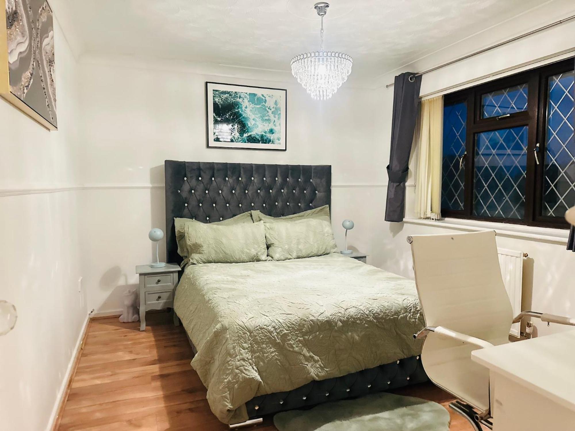 Home Away From Home Swindon Zewnętrze zdjęcie