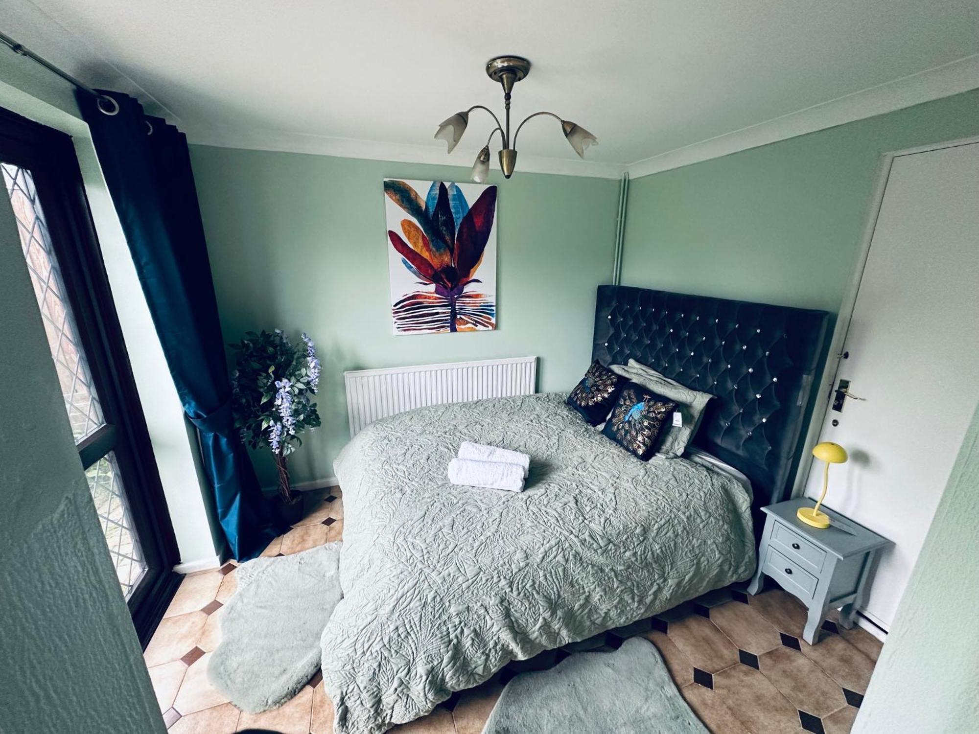 Home Away From Home Swindon Zewnętrze zdjęcie